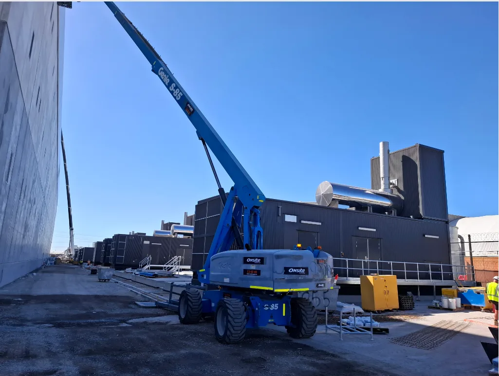 EPC 建设现场 电站阵列